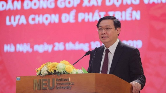 政府副總理王廷惠在科研會上發表講話。（圖源：清孟）