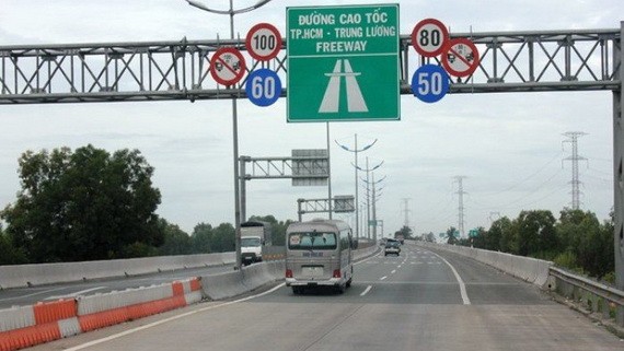 本市-忠良高速公路一瞥。（圖源：田升）