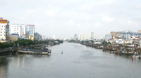 流經第一和四郡的河涌。