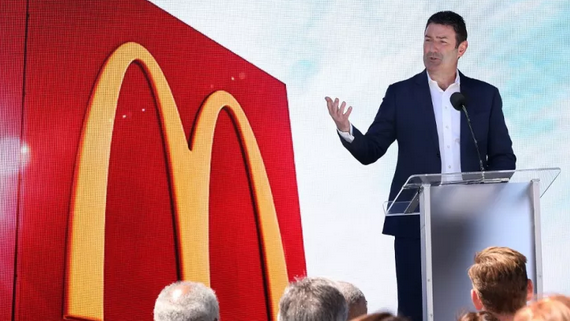 麥當勞前CEO史蒂夫‧伊斯特布魯克。（圖源：互聯網）