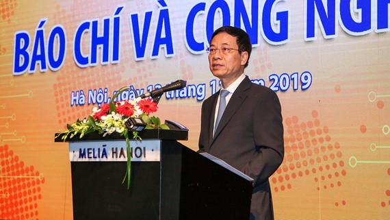 新聞與傳播部長阮孟雄在會上致詞。（圖源：明戰）