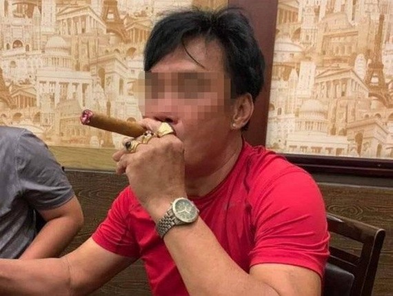 “江湖老大”梅文君生前近照。（圖源：視頻截圖）