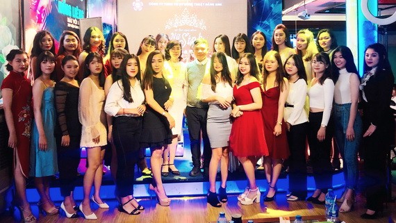 參加初賽的考生合照。