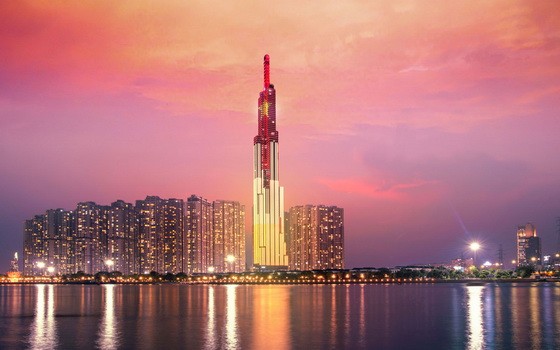 Vinpearl Luxury Landmark 81 五星級酒店榮獲“世界最佳面河酒店”稱號。（圖源：互聯網）