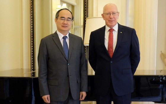 市委書記阮善仁（左）會見澳洲總督大衛‧赫爾利。