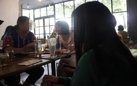 一名受害者（15歲）長期被繼父侵害。