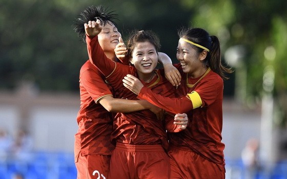 我國女足球隊在半決賽中出色打敗菲律賓主辦國進入決賽。（圖源：順勝）