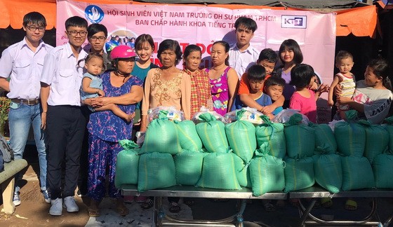 “一份愛心”慈善活動一瞥。