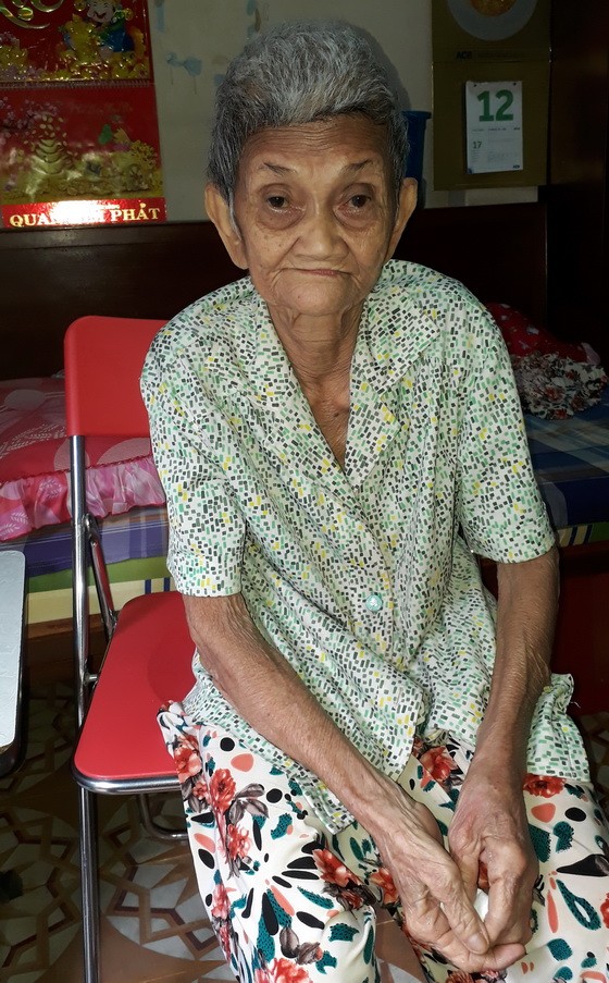 徐氏芬老婆婆沒錢繼續治病。