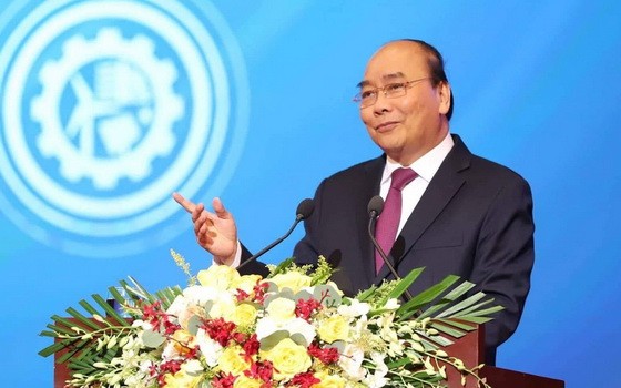 阮春福總理在會議上發表講話。（圖源：黎進）