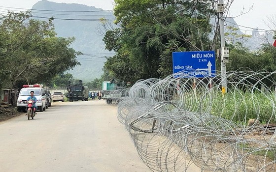 9日清晨，通往同心鄉的路上。（圖源：吳欣）