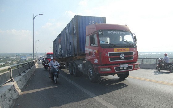 17 日起禁止逾 18 噸車輛過迪廟橋。（圖源：茂長）