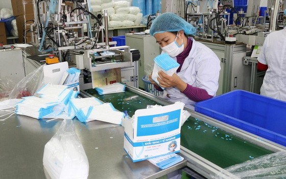 各企業日產約300萬個口罩。（圖源：蔡河）
