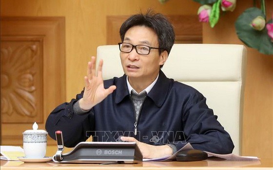 政府副總理武德膽主持會議並發表講話。（圖源：越通社）