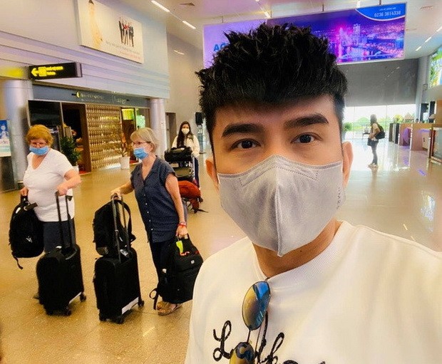 歌手演唱會因疫情被迫取消 ảnh 1