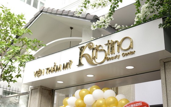 Kristina美容院門面一瞥。（圖源：互聯網）