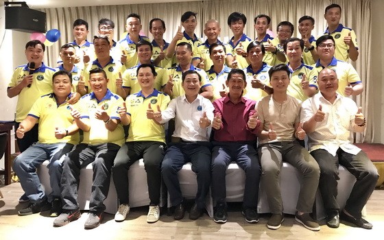 阮玉秀主任(前排左四)、顧問與裁判組 成員合照。