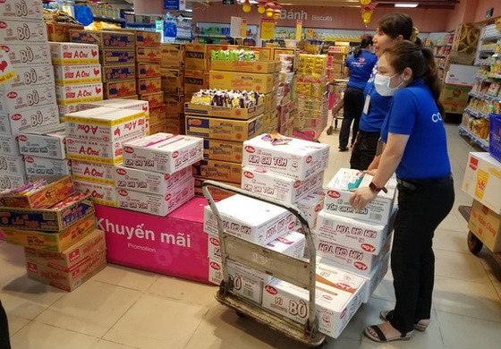 各超市確保重要商品供應充足。（圖源：阮智）