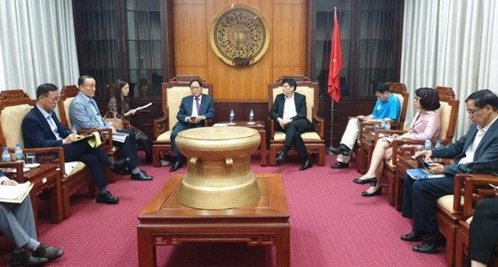 衛生部常務副部長阮清隆接見韓國代表團。（圖源：衛生部）