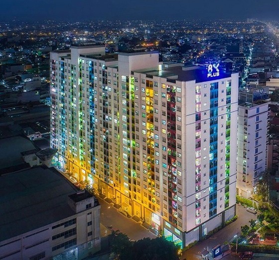 不少人購買第十二郡8xPlus公寓住房很 多年，仍未獲簽發“紅簿”。