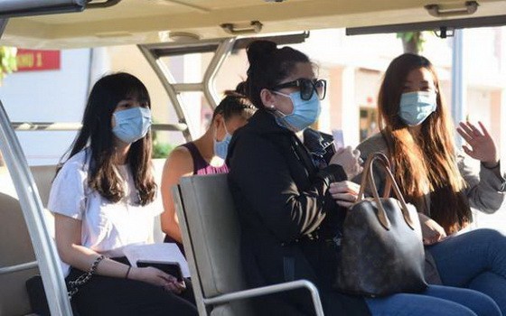 本市４名新冠肺炎痊癒者出院。（圖源：緣潘）