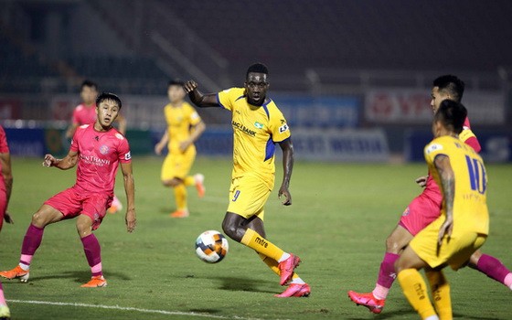 乂安藍江俱樂部（淺色）與西貢隊都將在國家盃的頭一輪賽事比賽。（圖源：互聯網）