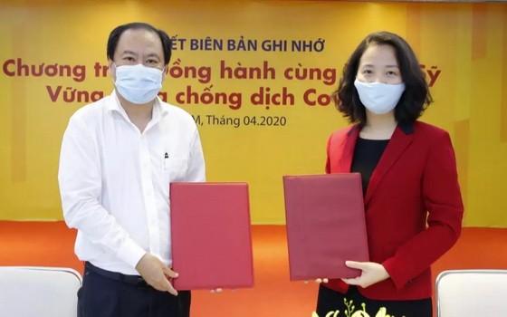 越美會英語中心與本市衛生部門代表簽署贊助獎學金備忘錄。