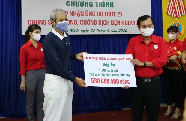 市紅十字會接受各界捐獻愛心 ảnh 1