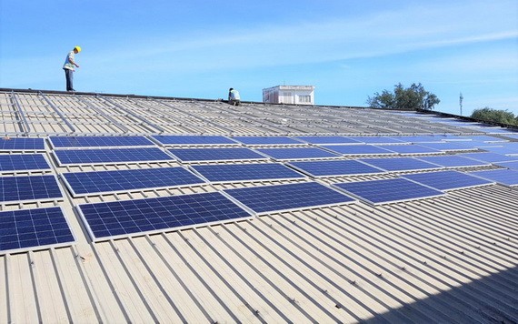 有了符合政策，未來期間，太陽能將發展更快。