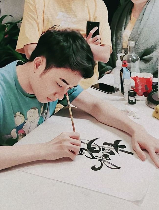 越南明星才華橫溢 ảnh 2