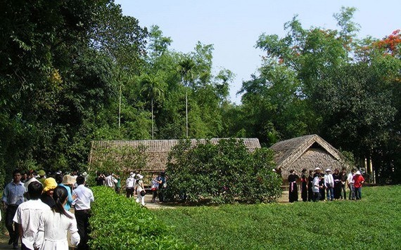 在最近的休假日期間，有上千人次參觀胡伯伯的故鄉。（圖源：維強）