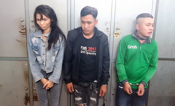 被抓獲的販毒頭目吳氏懷恨（左）及同案犯。（圖源：警方提供）