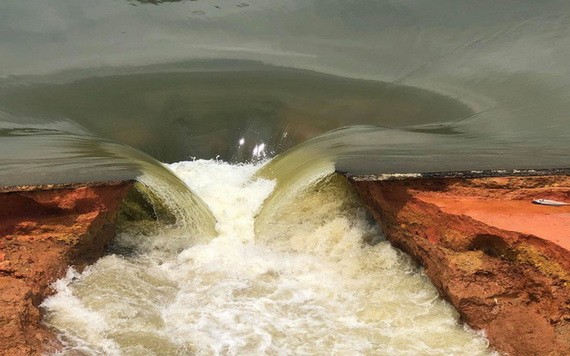 潭辰水壩決堤事故現場。（圖源：光祿）