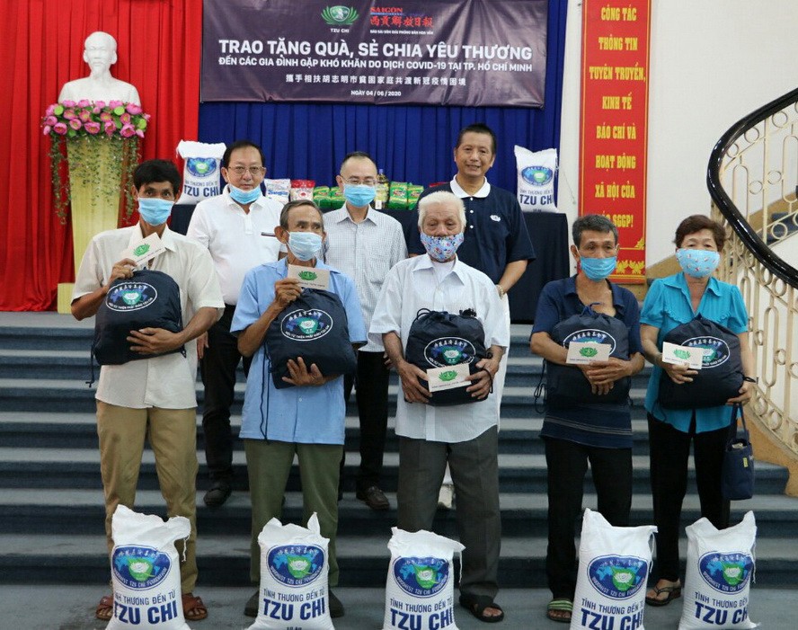 台灣佛教慈濟基金會關照華人家庭 ảnh 1