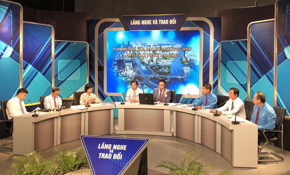 “社保、失業保險、勞動者的權益”的聆聽與交換意見電視節目現場。（圖源：孟和）