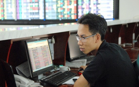 投資商跟進股價。