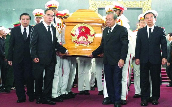 張和平副總理、市委書記阮善仁出席送別儀式。（圖源：VOV）