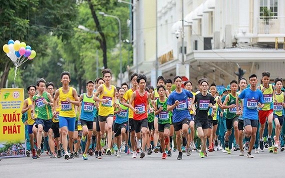傳統越野賽跑出發時的氣氛充滿活力。（圖源：市委）
