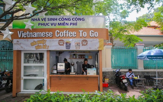 位於阮氏明開街與黎貴惇街四岔路口、設有多功能亭的公廁系統。