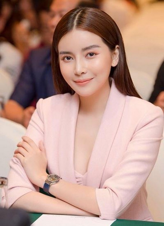 明星也關注社會新聞 ảnh 2