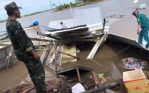 民房墜河現場。（圖源：晉泰）