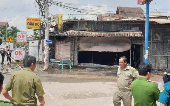 職能力量封鎖火警熄滅後的現場。（圖源：前鋒）