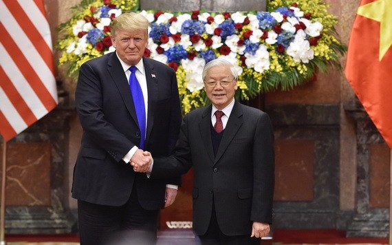 2019年2月27日，黨中央總書記、國家主席阮富仲在主席府會見美國總統特朗普。（圖源：VGP）