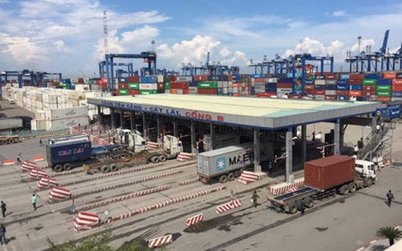 本市正制定收取海港基礎設施使用費的提案。