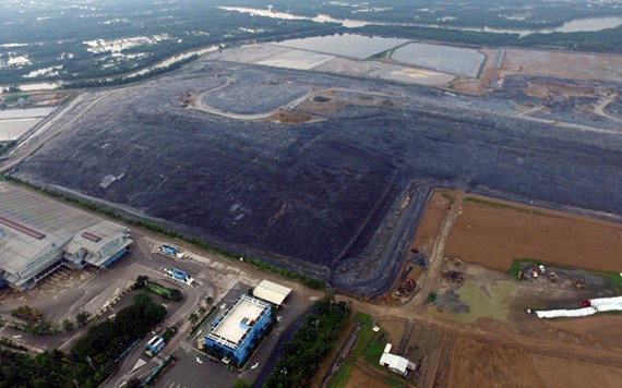 從高處俯瞰的多福垃圾場。（圖源：友元）