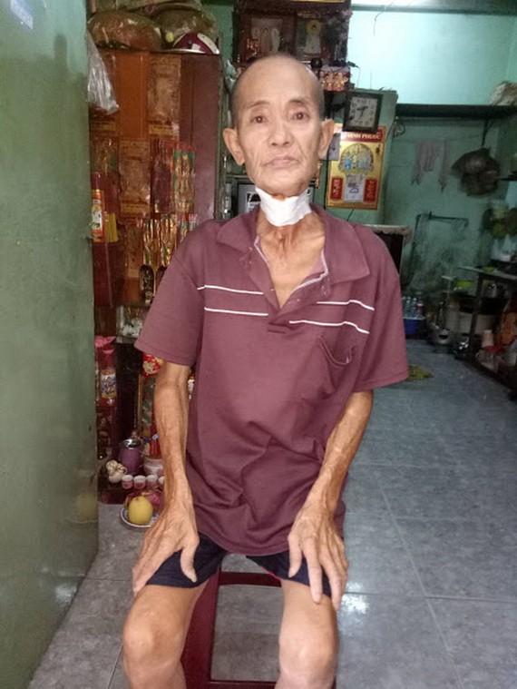 王興患上口腔癌正等錢進行化療。