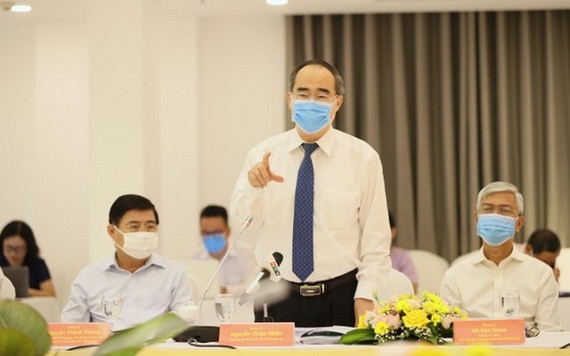 市委書記阮善仁（中）致詞。（圖源：光福）