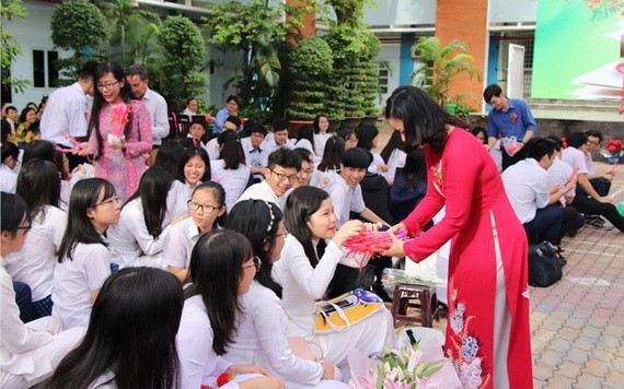 要想有效地激勵學生，老師就要講究策略和方法。