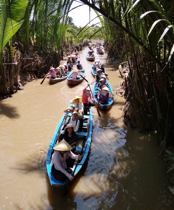 九龍江平原的水鄉探索旅程吸引不少遊客的參加。