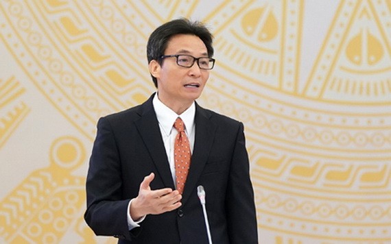 政府副總理、新冠肺炎疫情防控國家指委會主任武德膽在會上講話。（圖源：光孝）